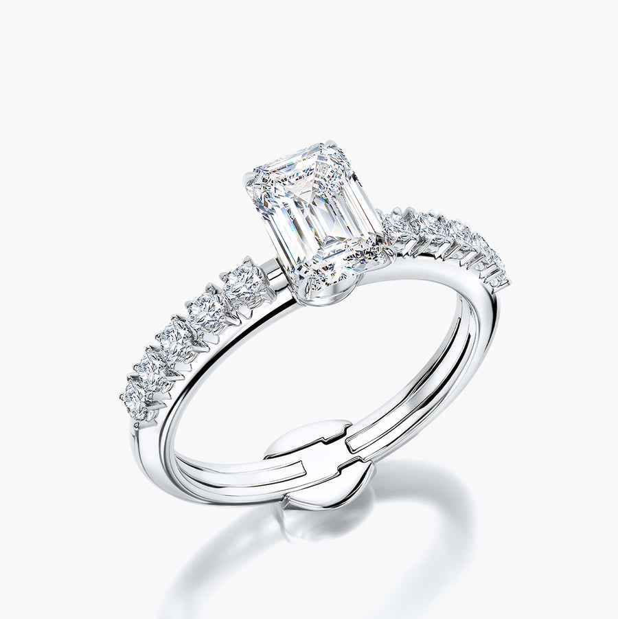 Side Stone TRing & Emerald Classic 1.0ct