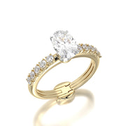 Side Stone TRing & Oval Classic 1.0ct