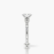 Side Stone TRing & Oval Classic 1.0ct