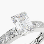 Channel Set TRing & Emerald Classic 1.0ct