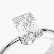 Classic TRing & Emerald Classic 1.0ct