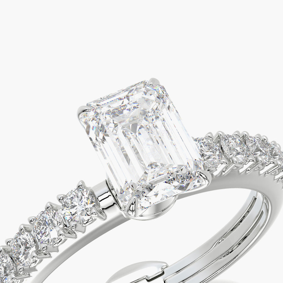 Side Stone TRing & Emerald Classic 1.0ct