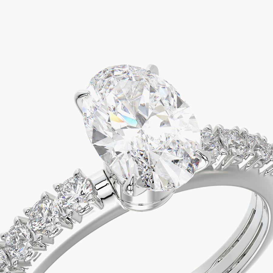 Side Stone TRing & Oval Classic 1.0ct