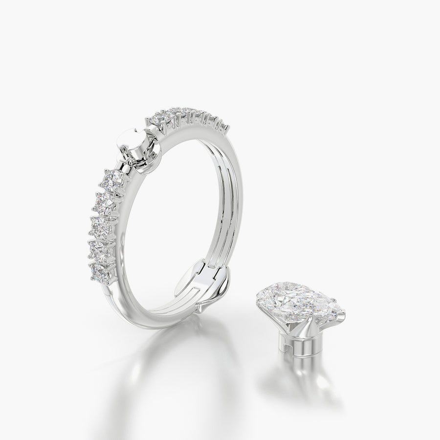 Side Stone TRing & Pear Fantasy 1.0ct